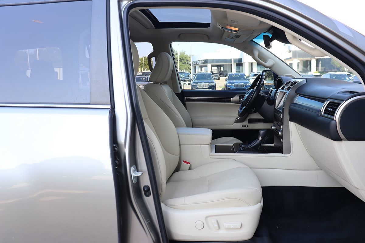 2021 Lexus GX 460 Premium photo 25