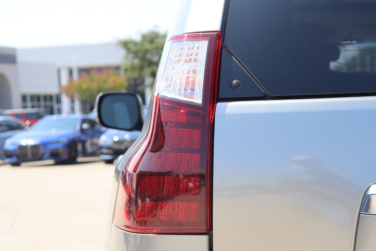 2021 Lexus GX 460 Premium photo 12