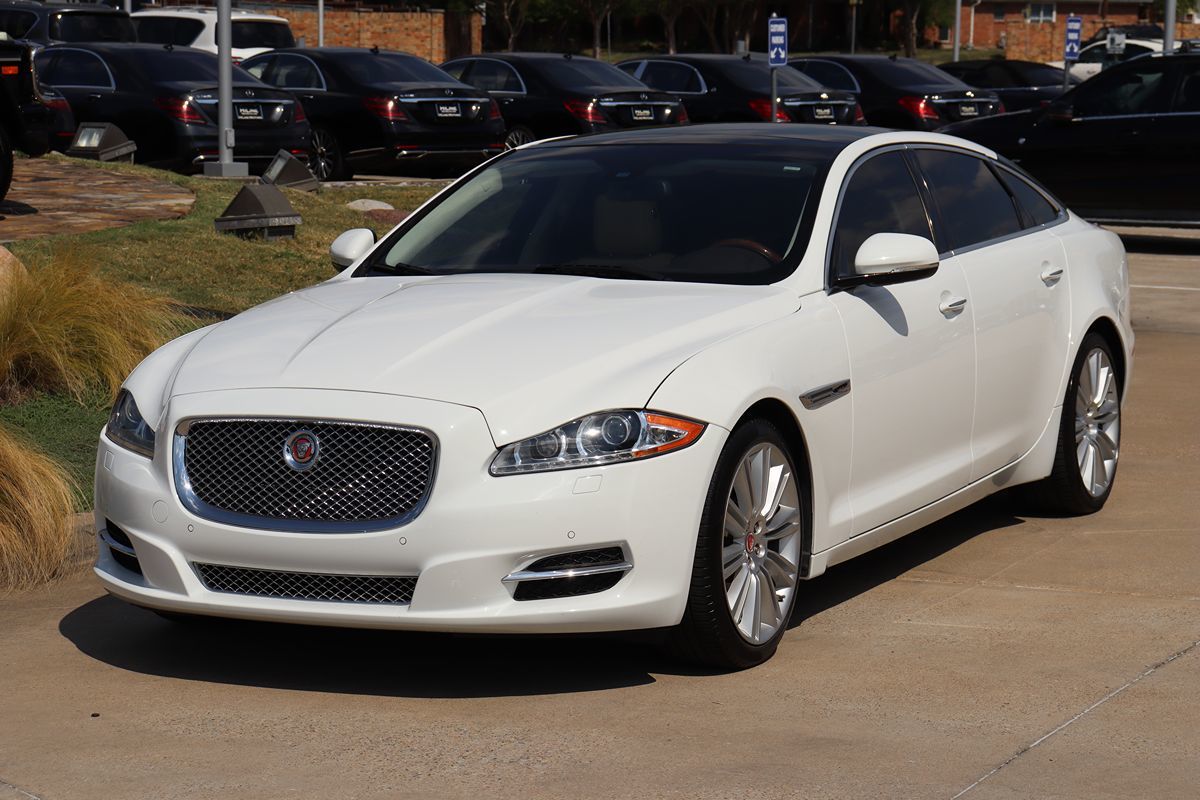 2015 Jaguar XJ XJL Portfolio photo 4