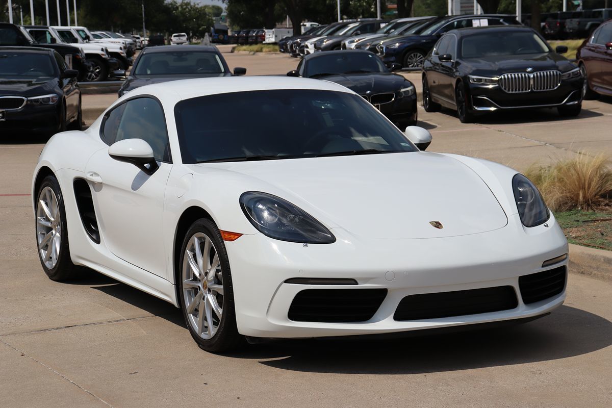 2019 Porsche Cayman Base photo 2