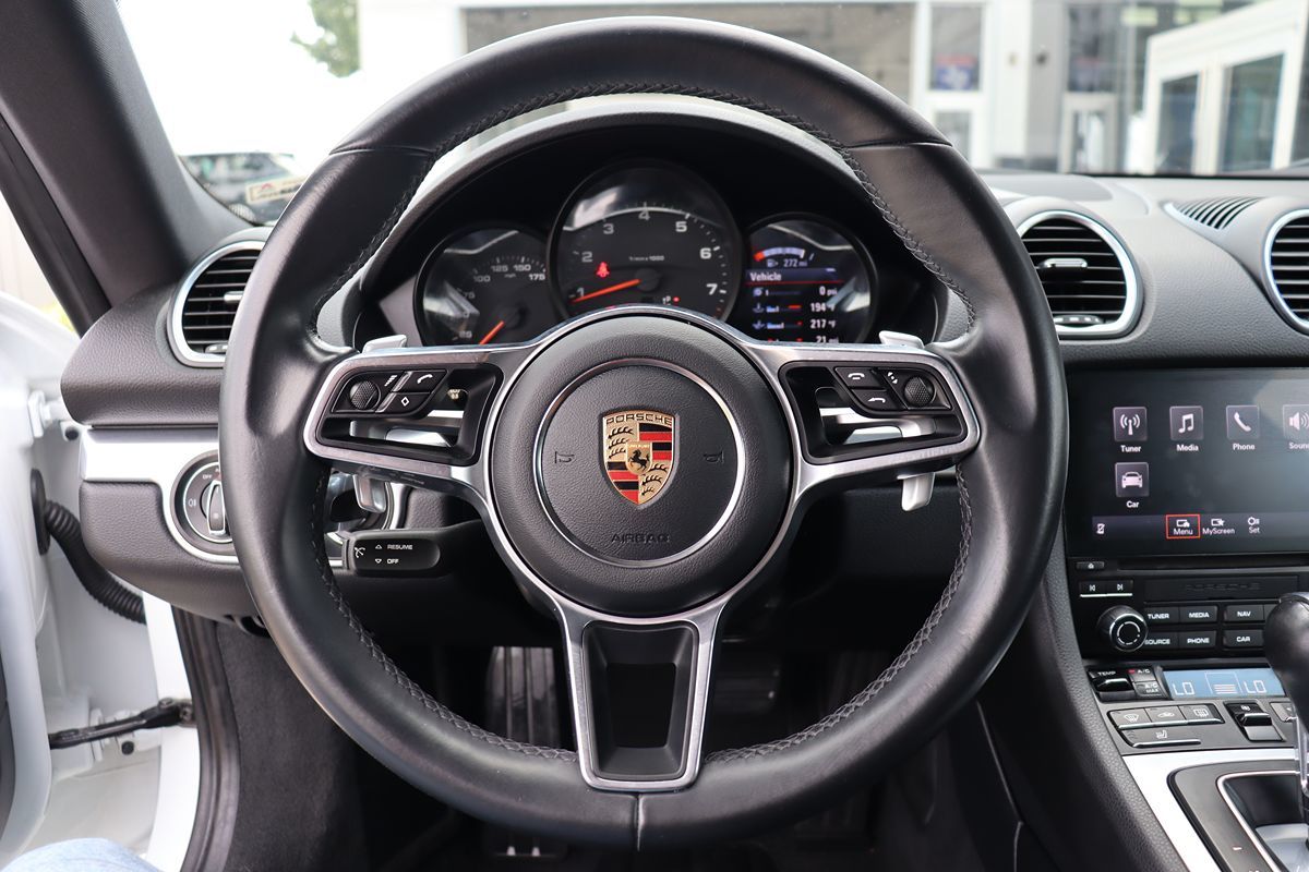2019 Porsche Cayman Base photo 13