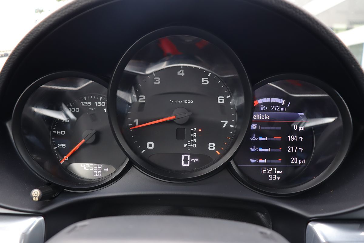2019 Porsche Cayman Base photo 16
