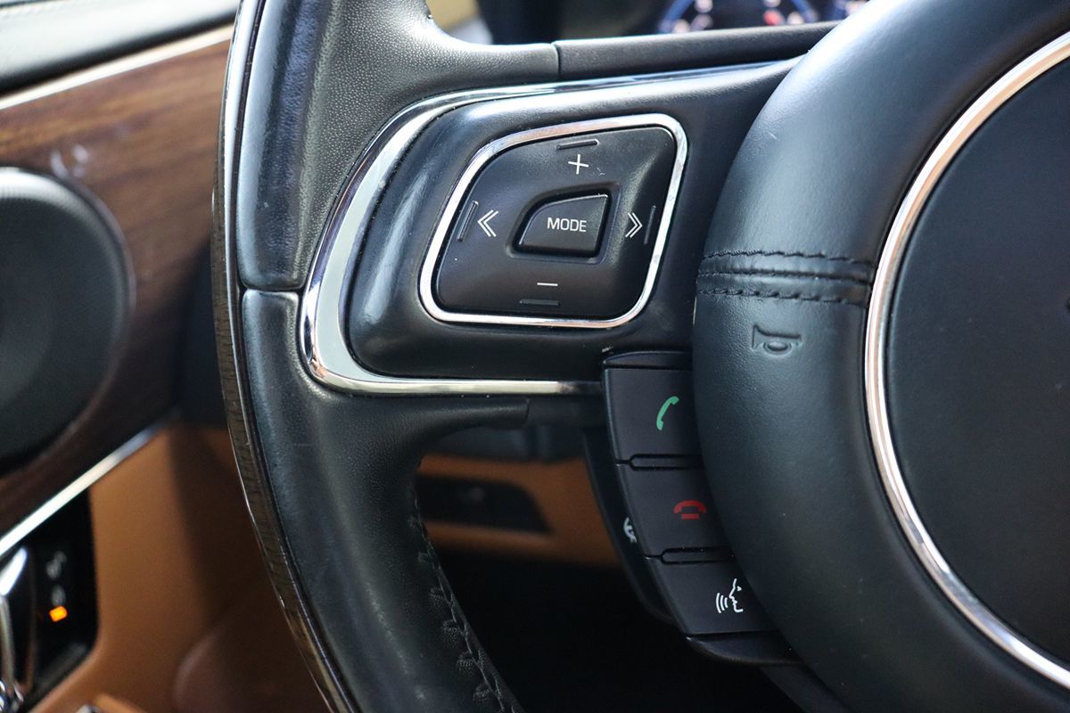2018 Jaguar XJ XJL Supercharged photo 15