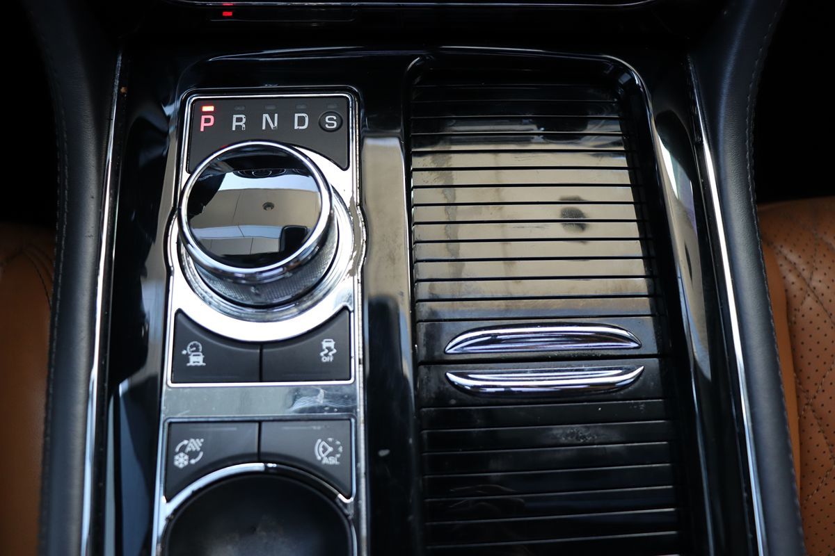 2018 Jaguar XJ XJL Supercharged photo 25