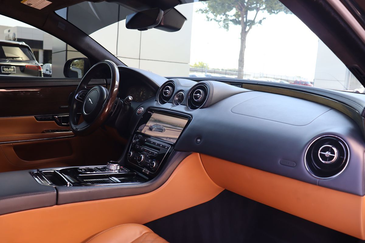 2018 Jaguar XJ XJL Supercharged photo 13