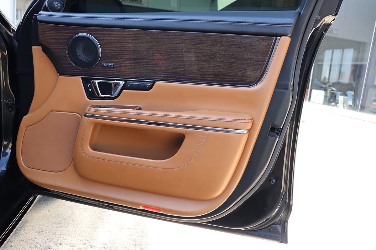 2018 Jaguar XJ XJL Supercharged photo 42