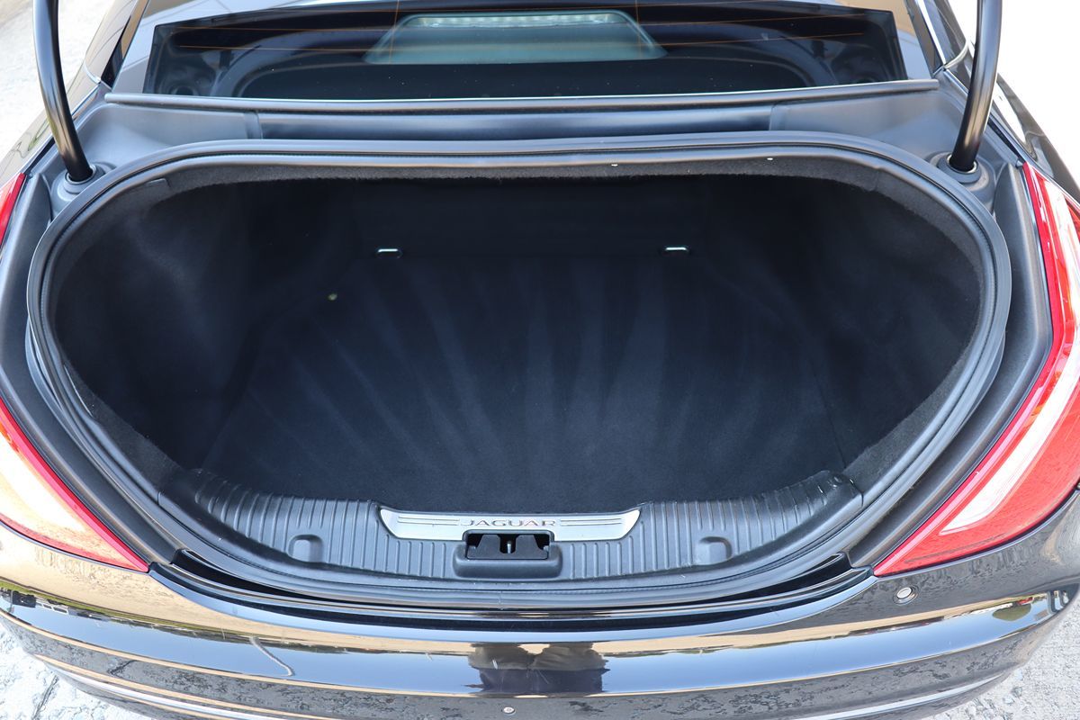 2018 Jaguar XJ XJL Supercharged photo 45