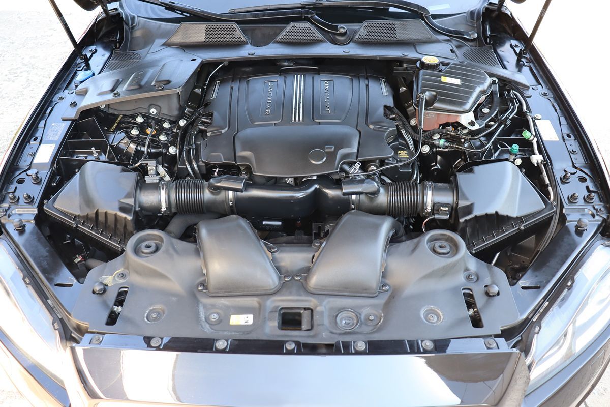 2018 Jaguar XJ XJL Supercharged photo 50