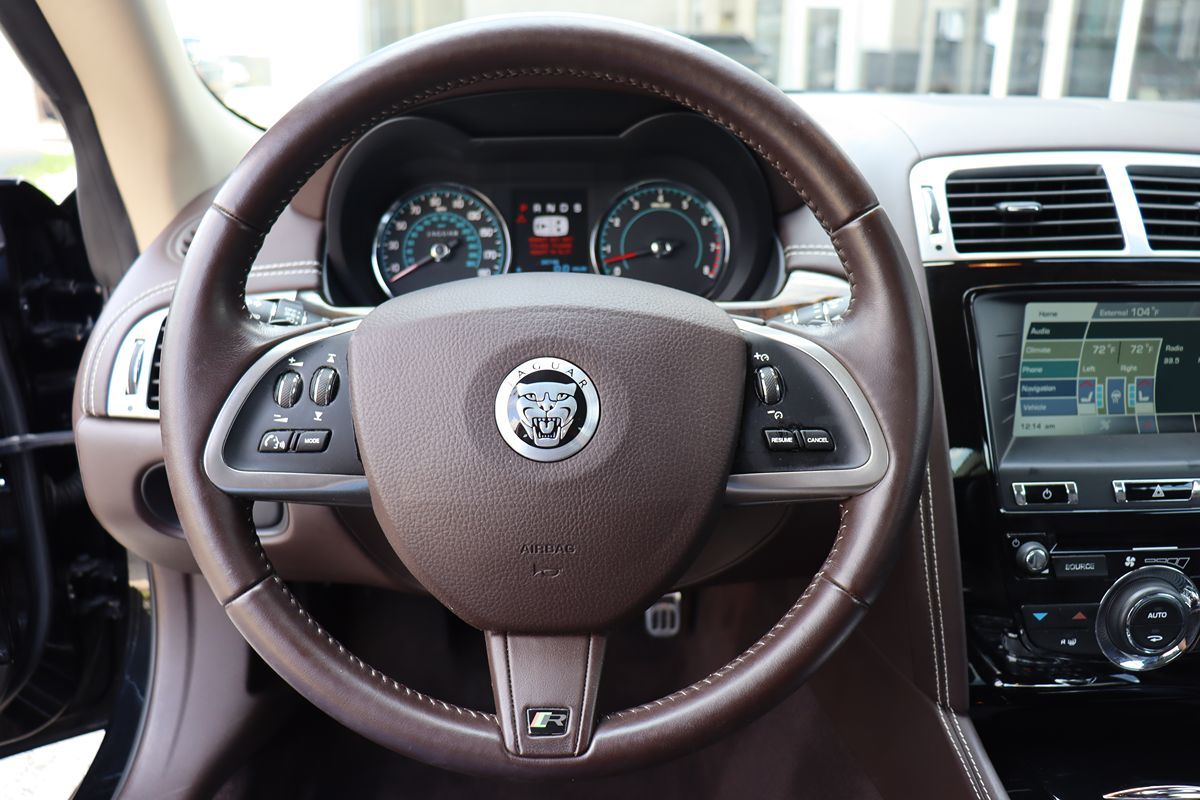 2013 Jaguar XK XKR photo 12