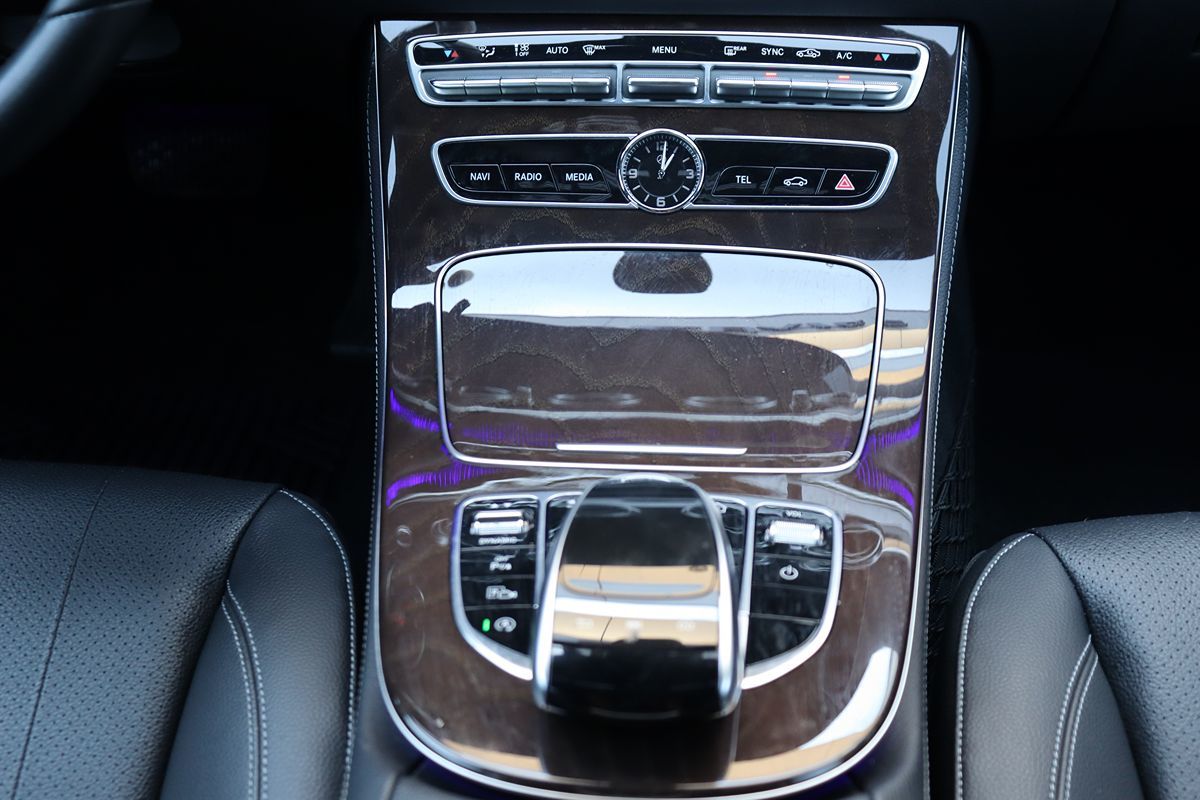 2019 Mercedes Benz E 300 Sedan photo 30