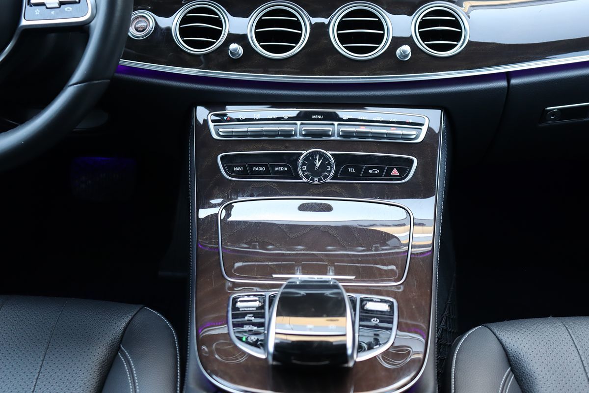 2019 Mercedes Benz E 300 Sedan photo 29