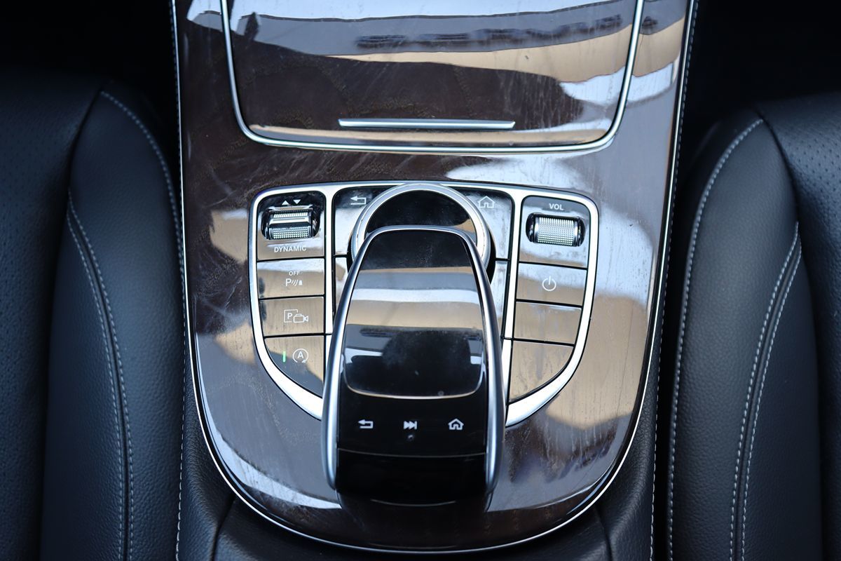 2019 Mercedes Benz E 300 Sedan photo 31