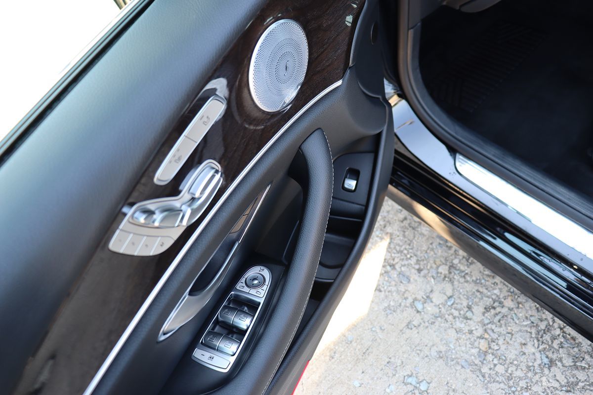 2019 Mercedes Benz E 300 Sedan photo 42