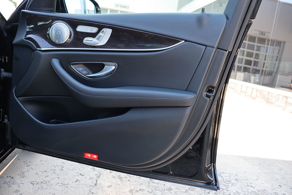 2019 Mercedes Benz E 300 Sedan photo 45