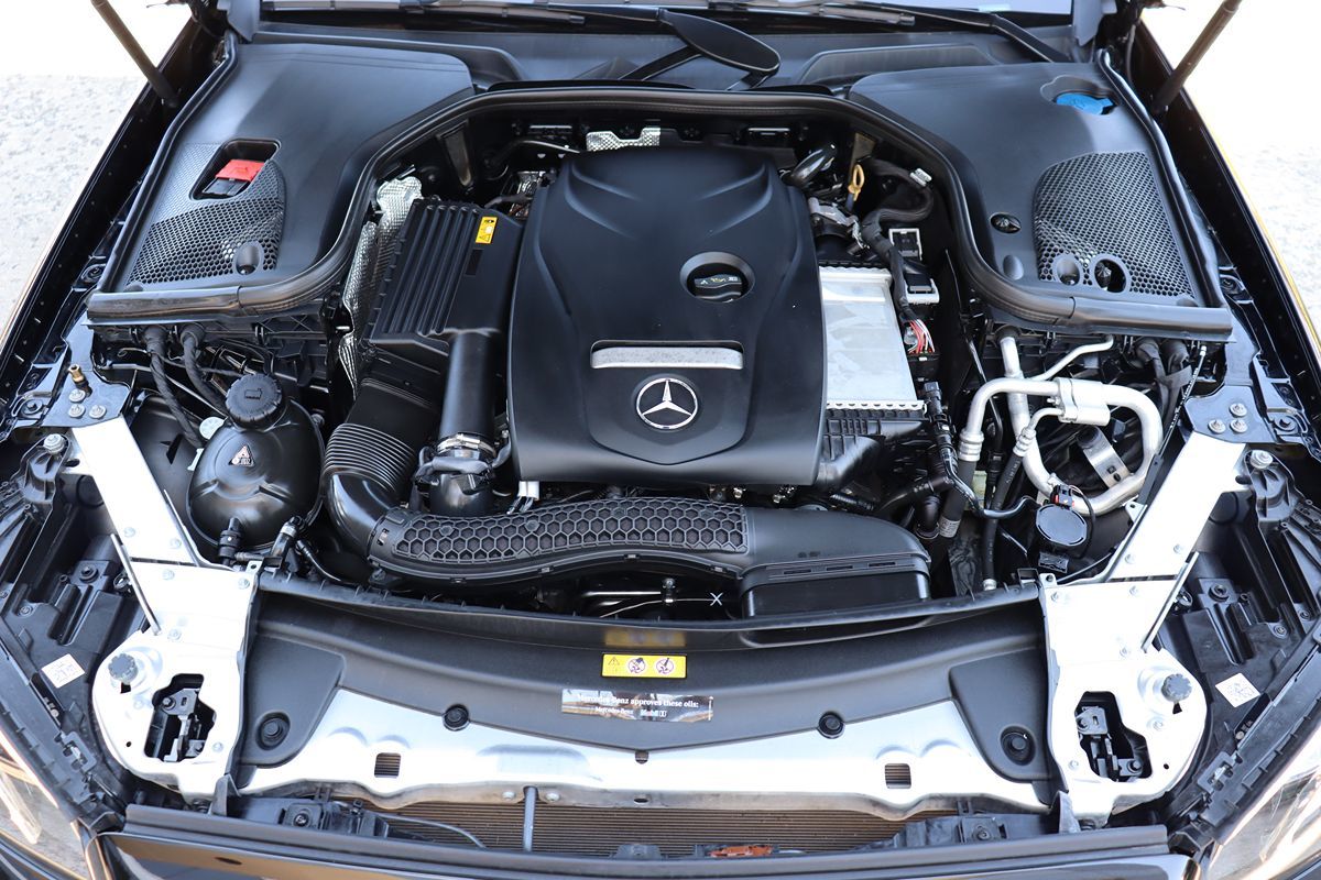 2019 Mercedes Benz E 300 Sedan photo 52