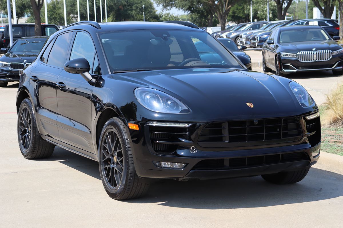 2017 Porsche Macan GTS photo 2