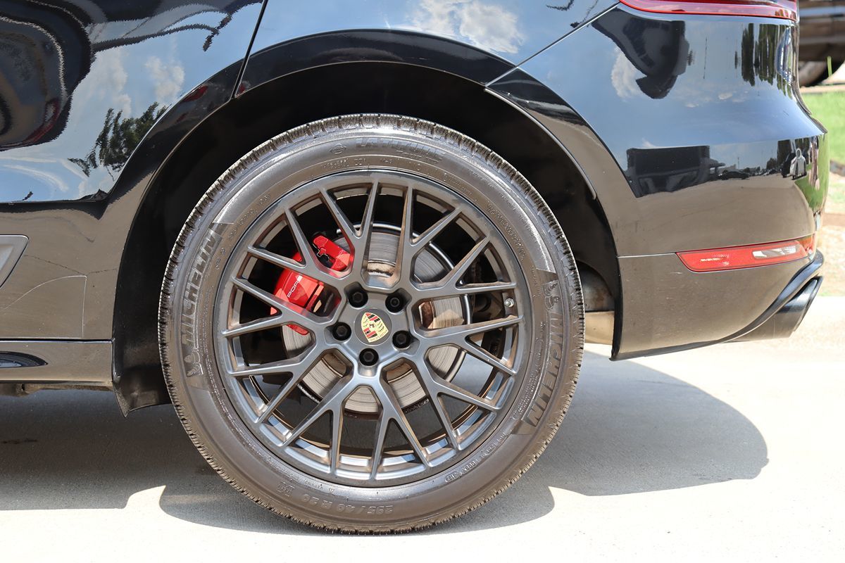 2017 Porsche Macan GTS photo 45