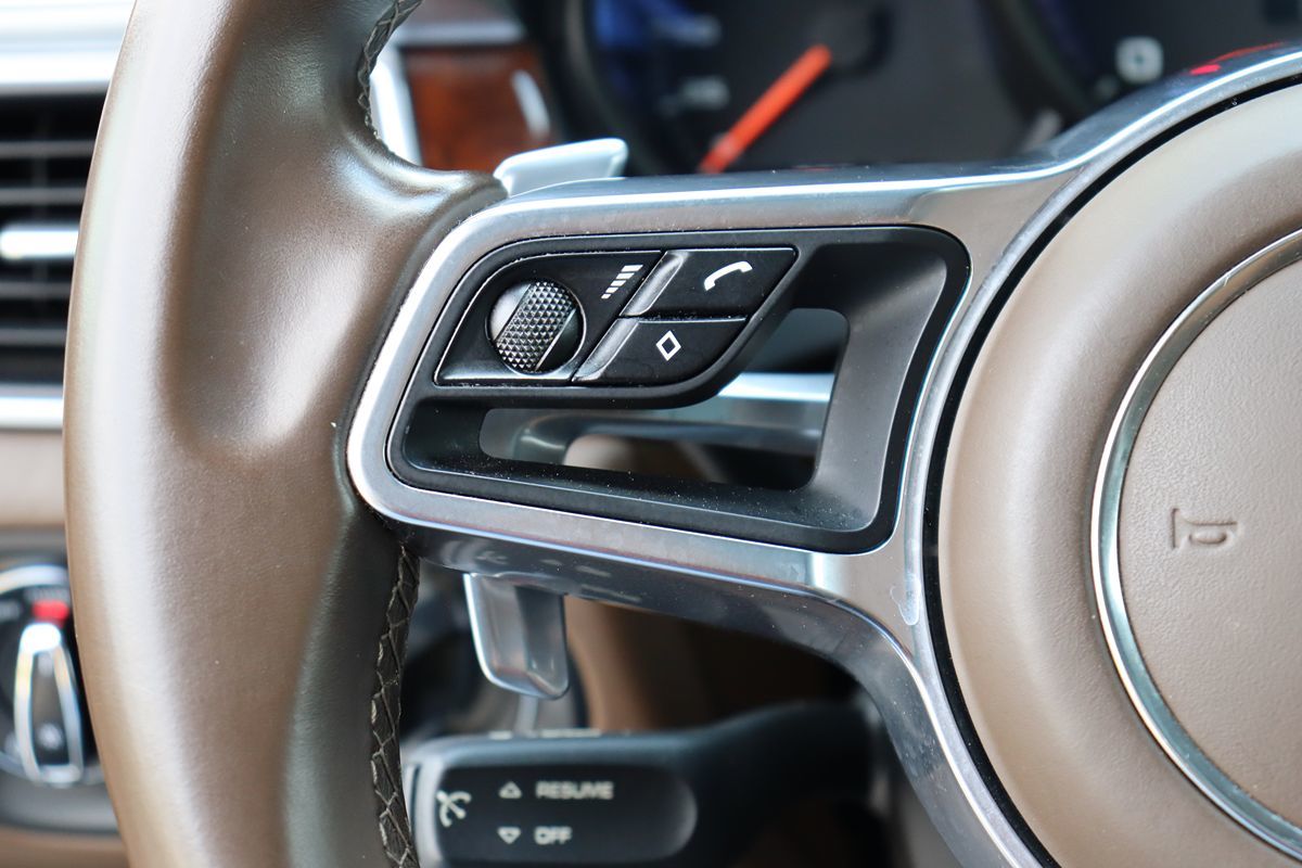 2017 Porsche Macan GTS photo 15