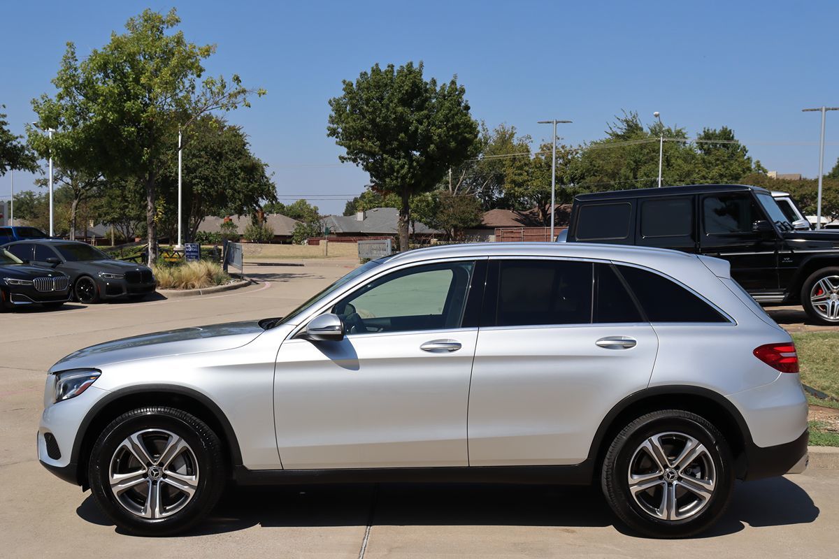 2018 Mercedes Benz GLC 300 photo 3