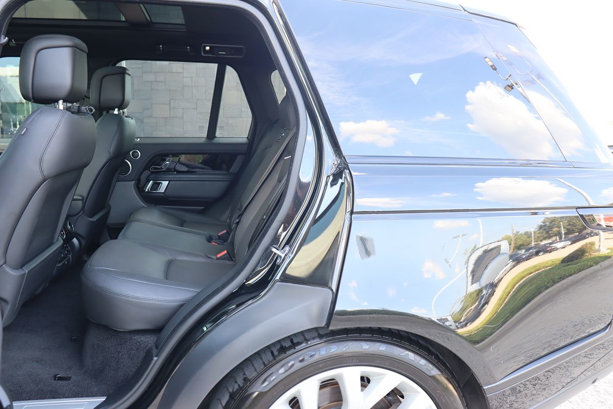 2018 Land Rover Range Rover HSE photo 29