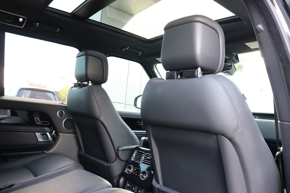 2018 Land Rover Range Rover HSE photo 33
