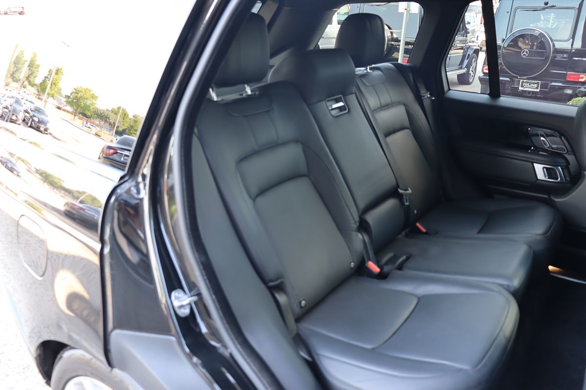 2018 Land Rover Range Rover HSE photo 30