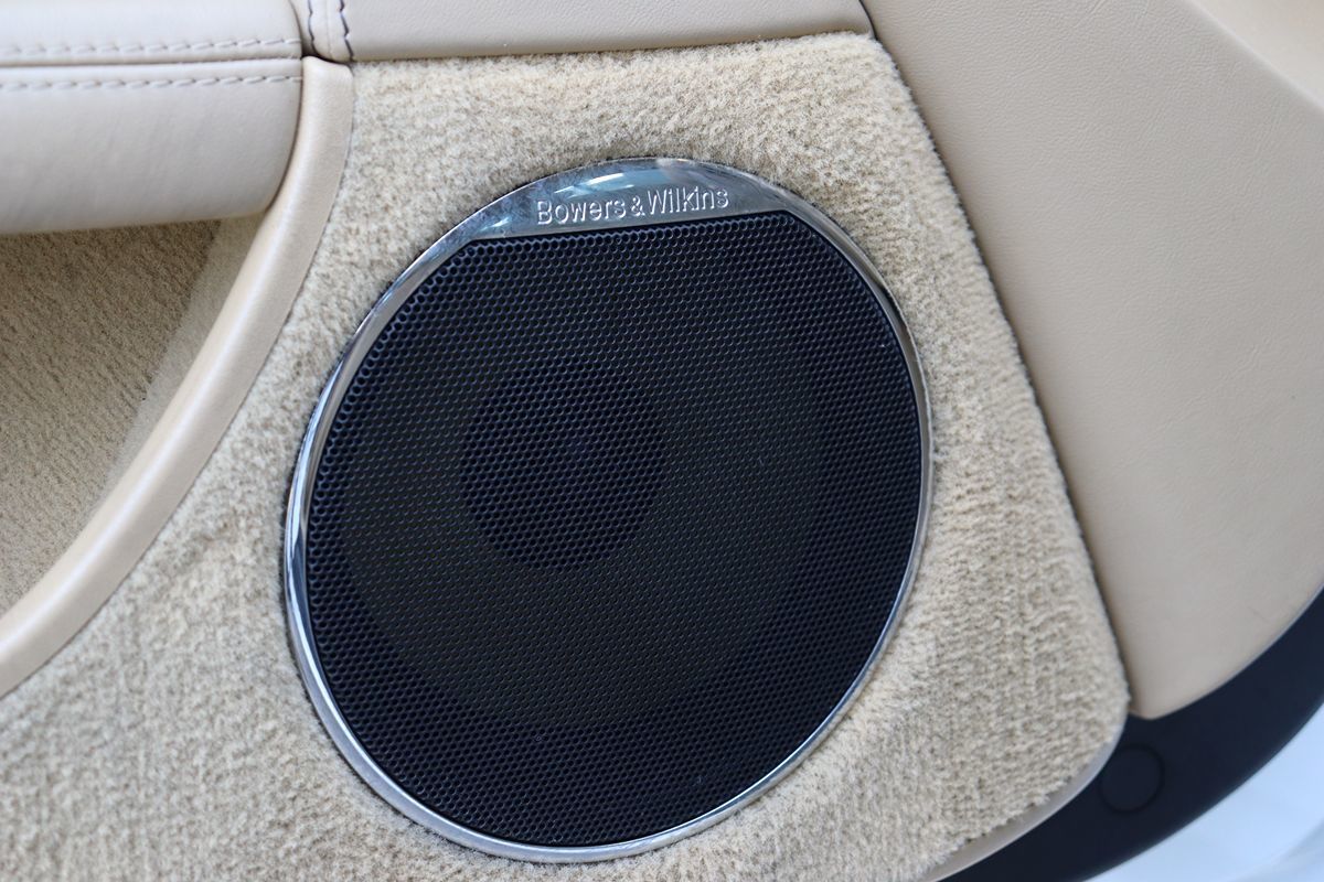 2011 Jaguar XK photo 33