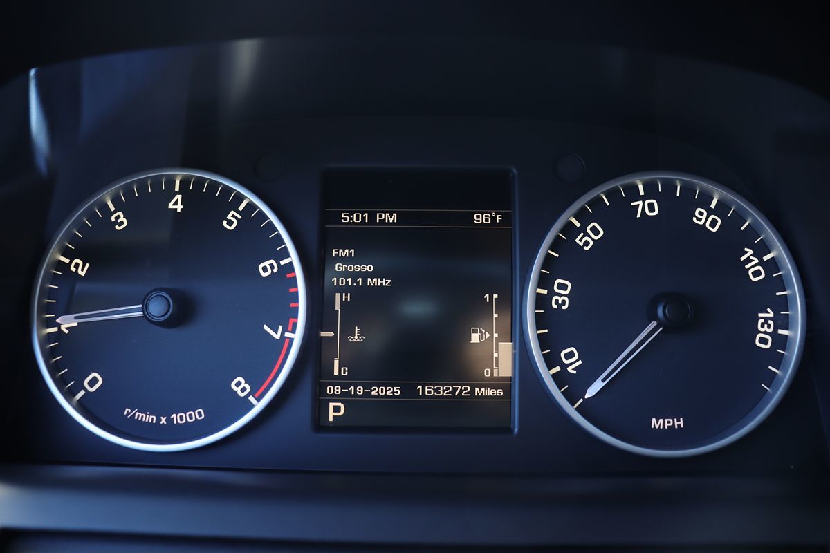 2013 Land Rover LR4 HSE LUX photo 17