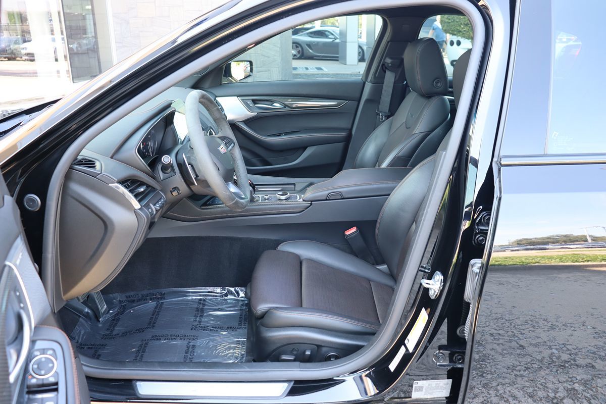 2020 Cadillac CT5 V photo 30