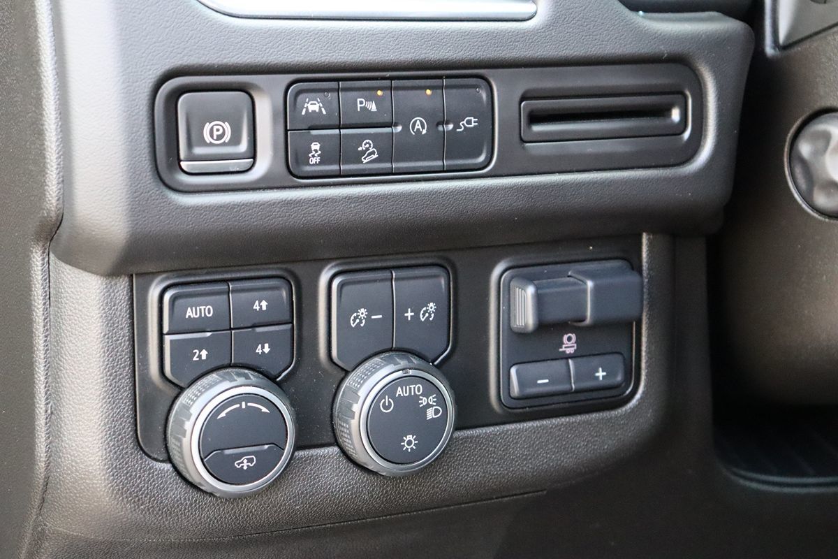2021 Chevrolet Tahoe Z71 photo 22