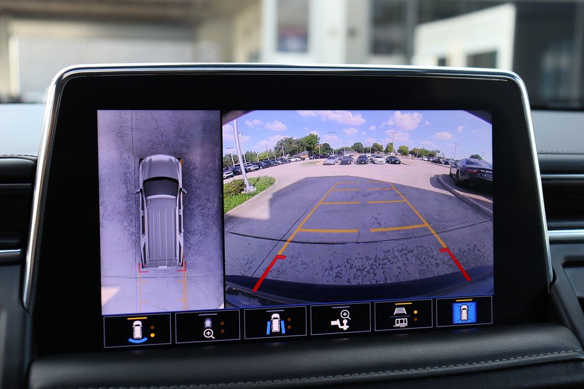 2021 Chevrolet Tahoe Z71 photo 24