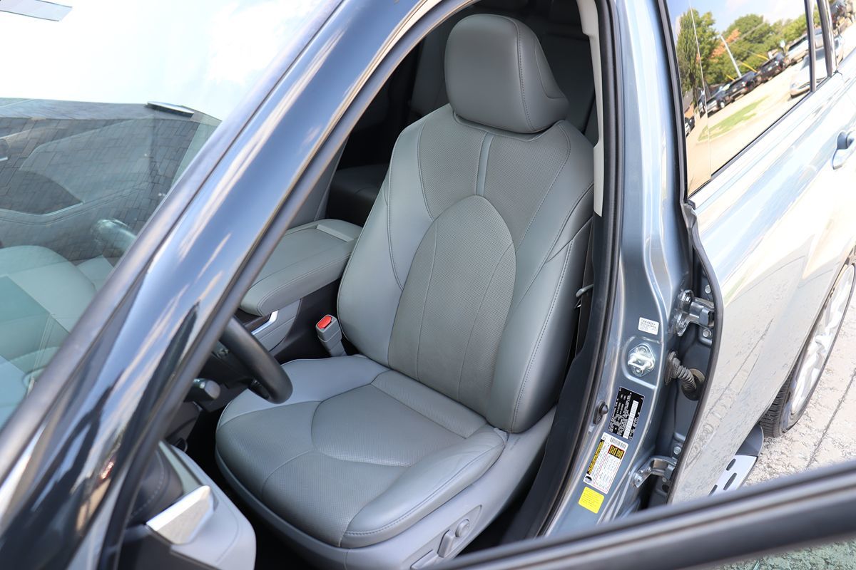 2021 Toyota Highlander Limited photo 27