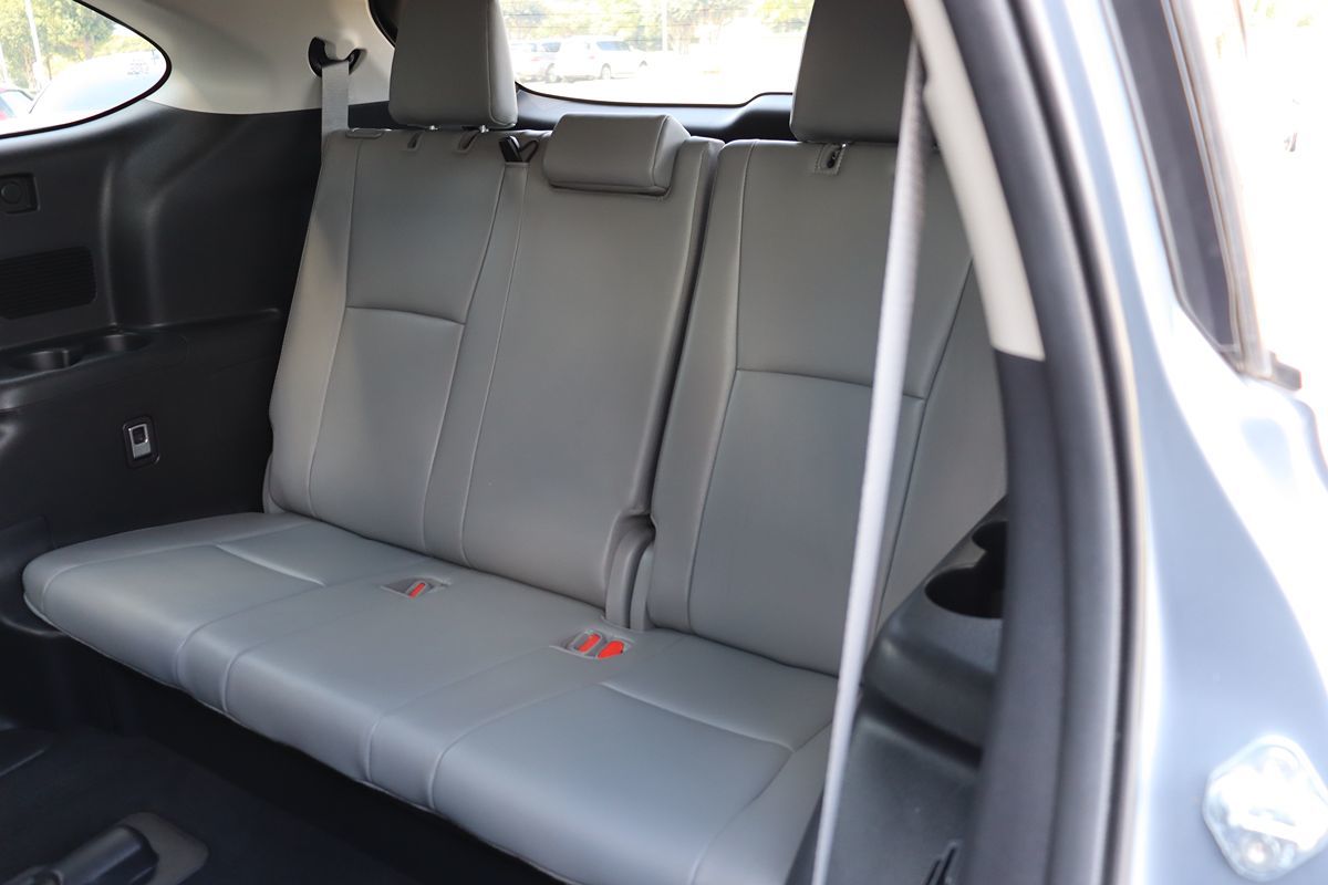 2021 Toyota Highlander Limited photo 34