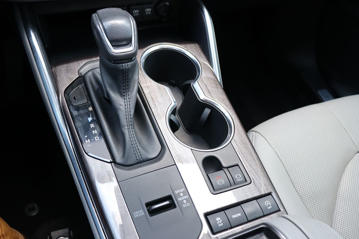2021 Toyota Highlander Limited photo 23