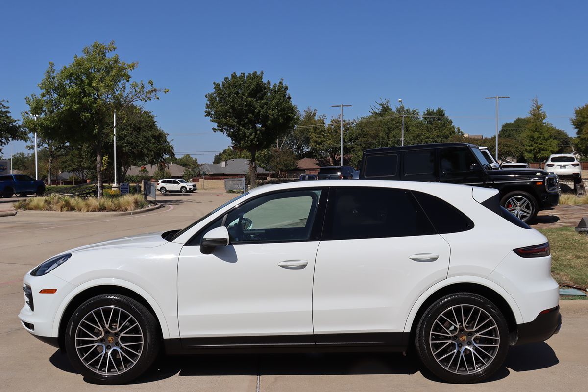 2020 Porsche Cayenne photo 4