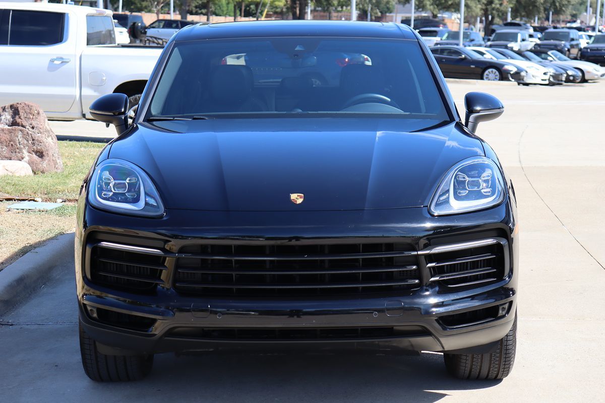 2021 Porsche Cayenne photo 3