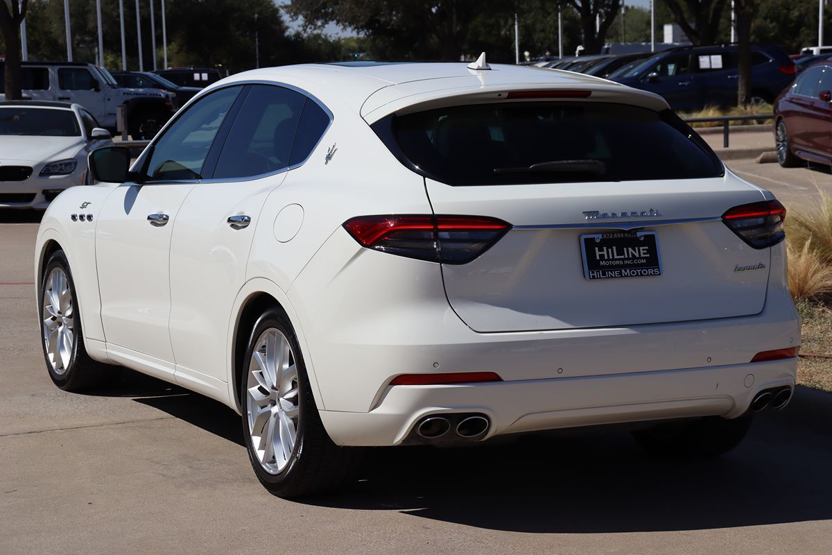 2022 Maserati Levante GT photo 4