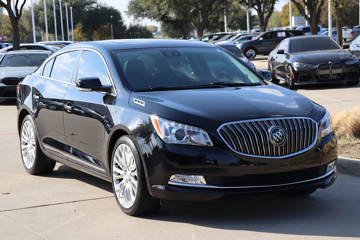2016 Buick LaCrosse Premium II photo 2