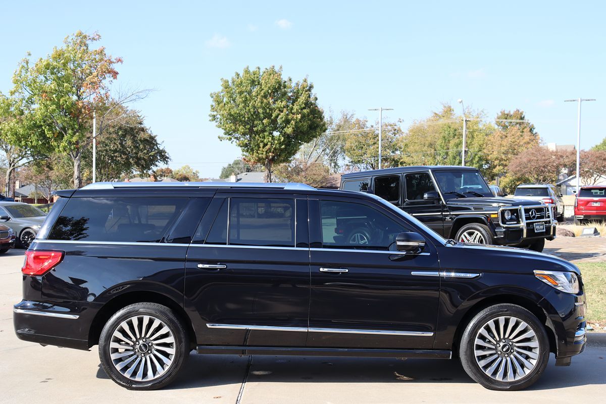 2019 Lincoln Navigator L Reserve photo 4