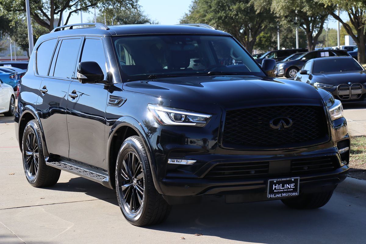 2019 Infiniti QX80 Luxe photo 2