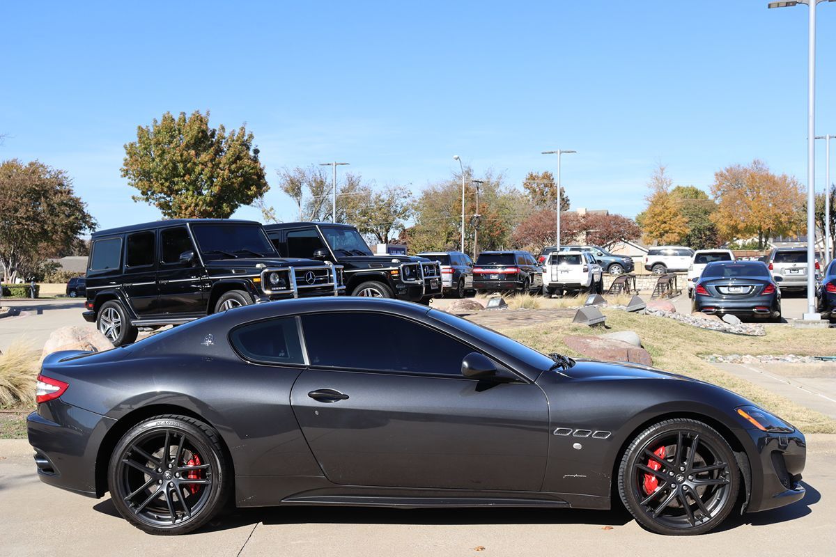 2017 Maserati Granturismo Sport photo 3