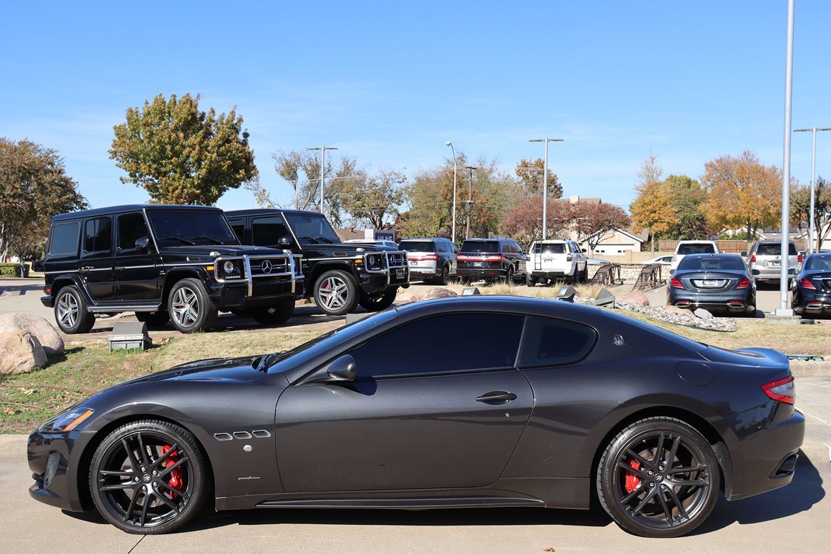 2017 Maserati Granturismo Sport photo 4