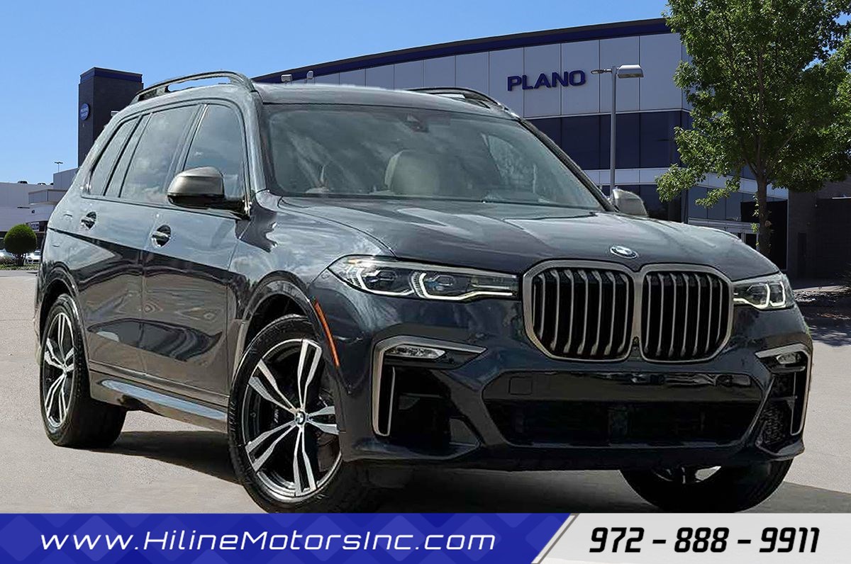 2021 BMW X7 M50i's photo