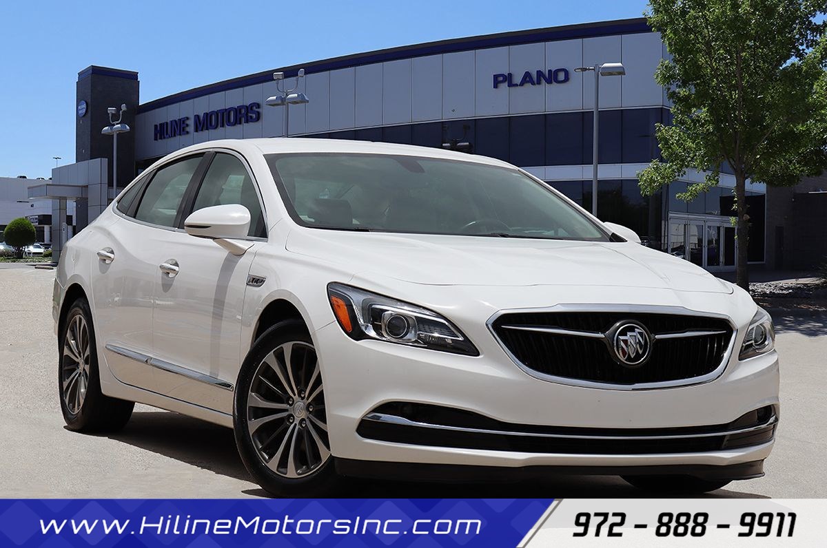2017 Buick LaCrosse Essence's photo