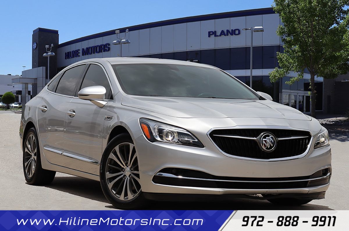 2017 Buick LaCrosse Essence's photo