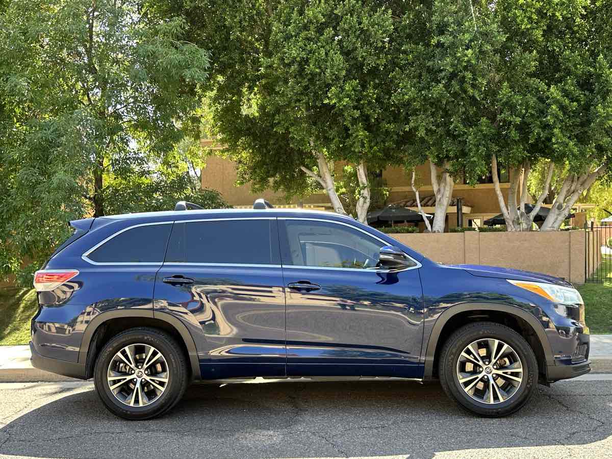 Sold 2016 Toyota Highlander XLE in Phoenix