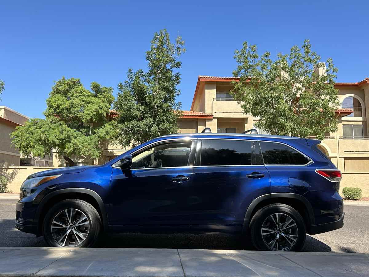 Sold 2016 Toyota Highlander XLE in Phoenix