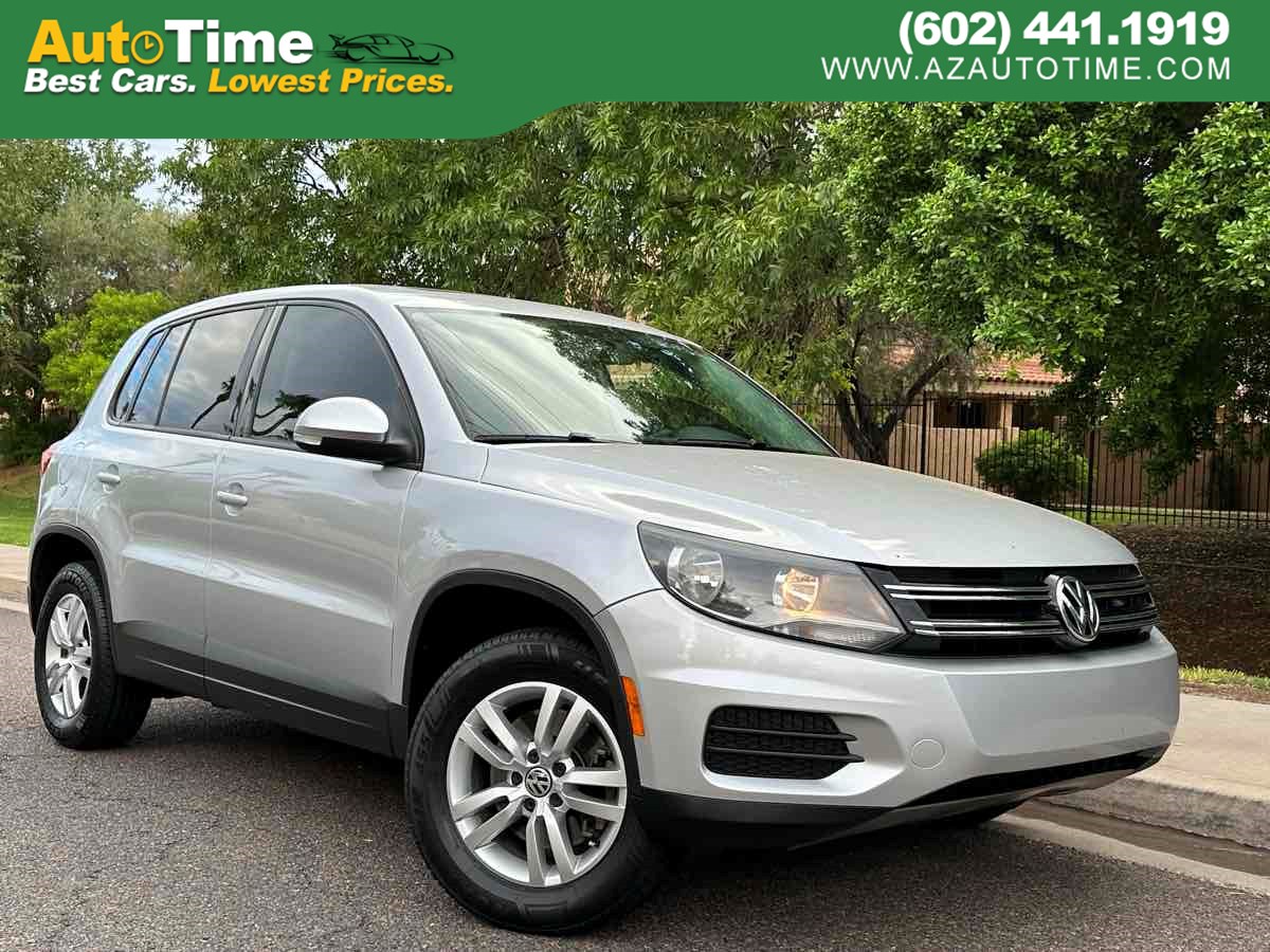 2013 Volkswagen Tiguan S w/Sunroof