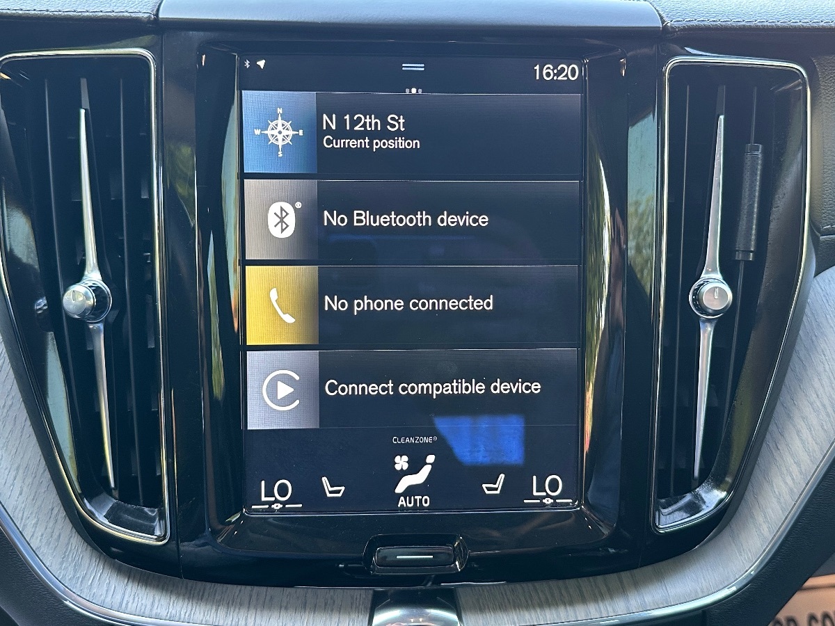 2018 Volvo XC60 T5 Inscription photo 23