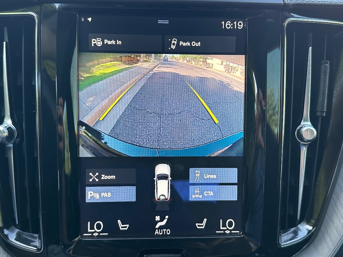 2018 Volvo XC60 T5 Inscription photo 26
